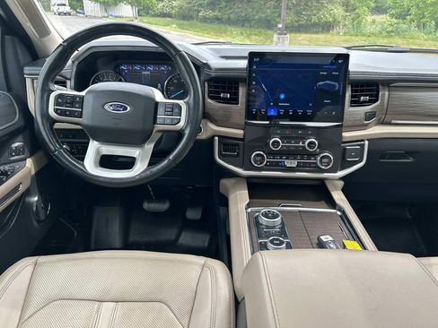 Used 2022 Ford Expedition Max Limited AWD/4WD image 19