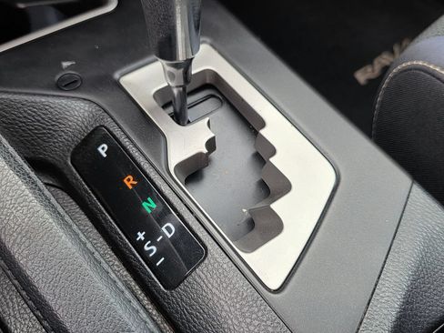 Used 2016 Toyota RAV4 XLE FWD image 43