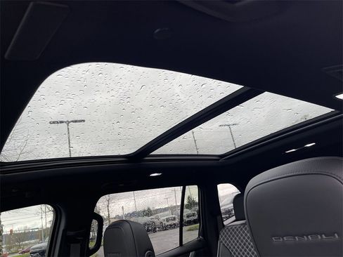 New 2026 GMC Acadia Denali w/ Super Cruise Package image 19