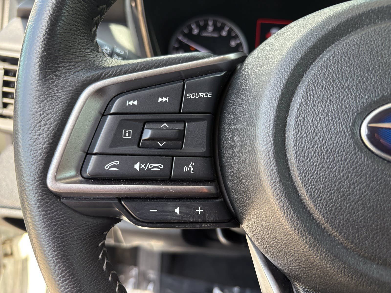 Used 2023 Subaru Outback Premium w/ Popular Package #1 AWD/4WD image 16
