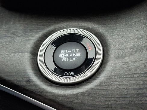 Certified 2021 Jeep Grand Cherokee L Limited image 21