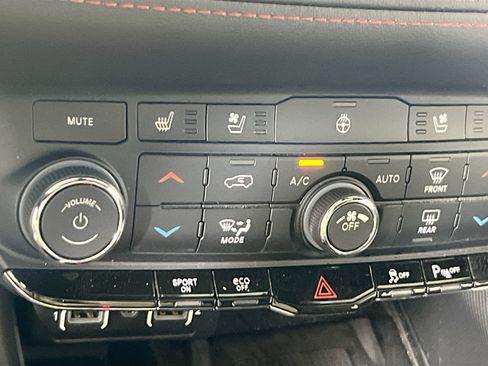 Used 2023 Dodge Durango R/T AWD/4WD image 20