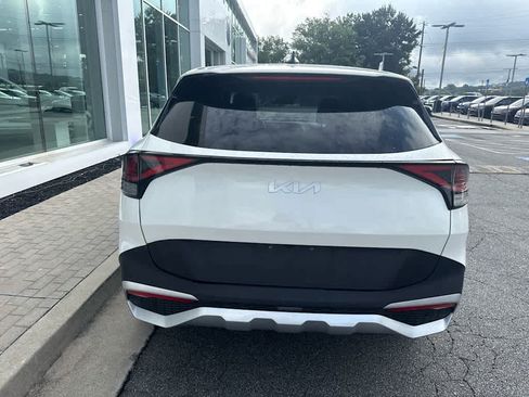 Used 2023 Kia Sportage LX FWD image 10
