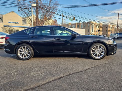 Used 2022 Acura TLX image 7