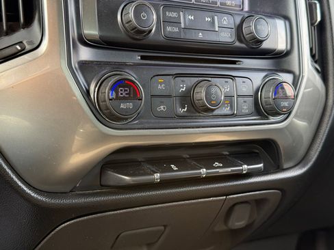 Used 2018 Chevrolet Silverado 1500 LT w/ All Star Edition AWD/4WD image 21