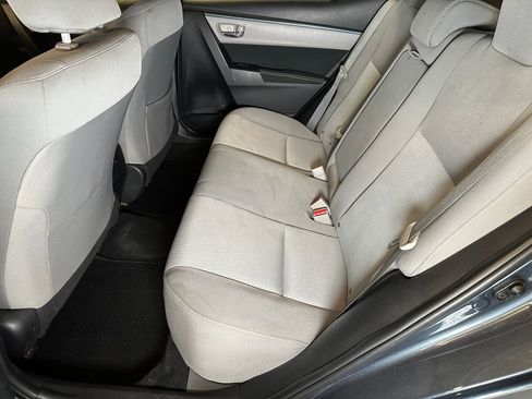 Used 2016 Toyota Corolla LE FWD image 21