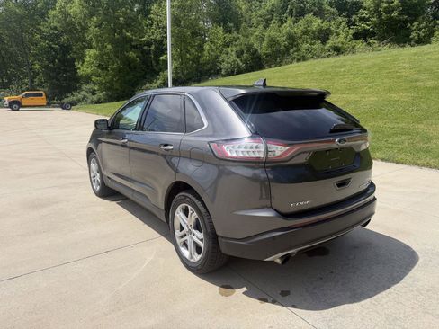 Used 2018 Ford Edge Titanium w/ Equipment Group 301A AWD/4WD image 8