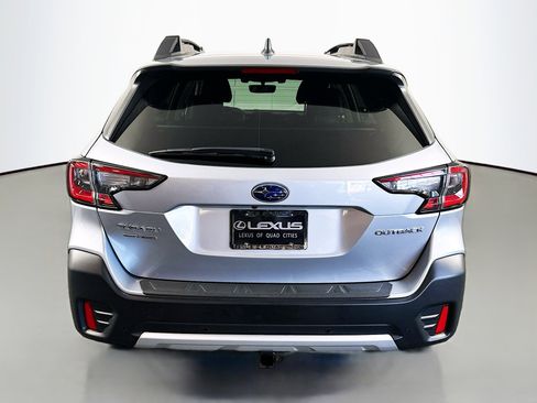 Used 2020 Subaru Outback Limited AWD/4WD image 6