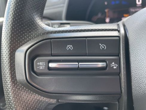 Used 2023 Chevrolet Colorado Trail Boss w/ Technology Package AWD/4WD image 14