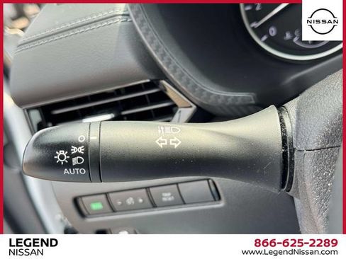 Certified 2023 Nissan Sentra SV FWD image 23
