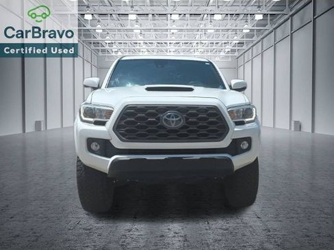 Used 2019 Toyota Tacoma TRD Sport w/ Technology Package AWD/4WD image 10