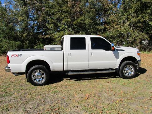 Used 2015 Ford F350 Lariat image 7