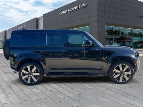 New 2026 Land Rover Defender 110 V8 AWD/4WD image 6