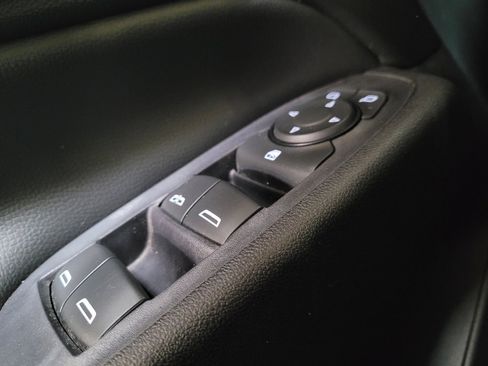 Used 2020 Chevrolet Equinox LT FWD image 27