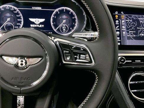 Used 2024 Bentley Continental GT image 23