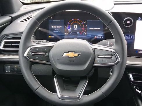 New 2026 Chevrolet Traverse LT w/ LPO, Floor Liner Package FWD image 11