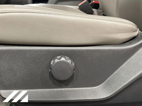 Used 2022 Ford F250 XL w/ Power Equipment Group image 20