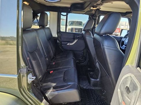 Used 2016 Jeep Wrangler Unlimited Sahara image 21