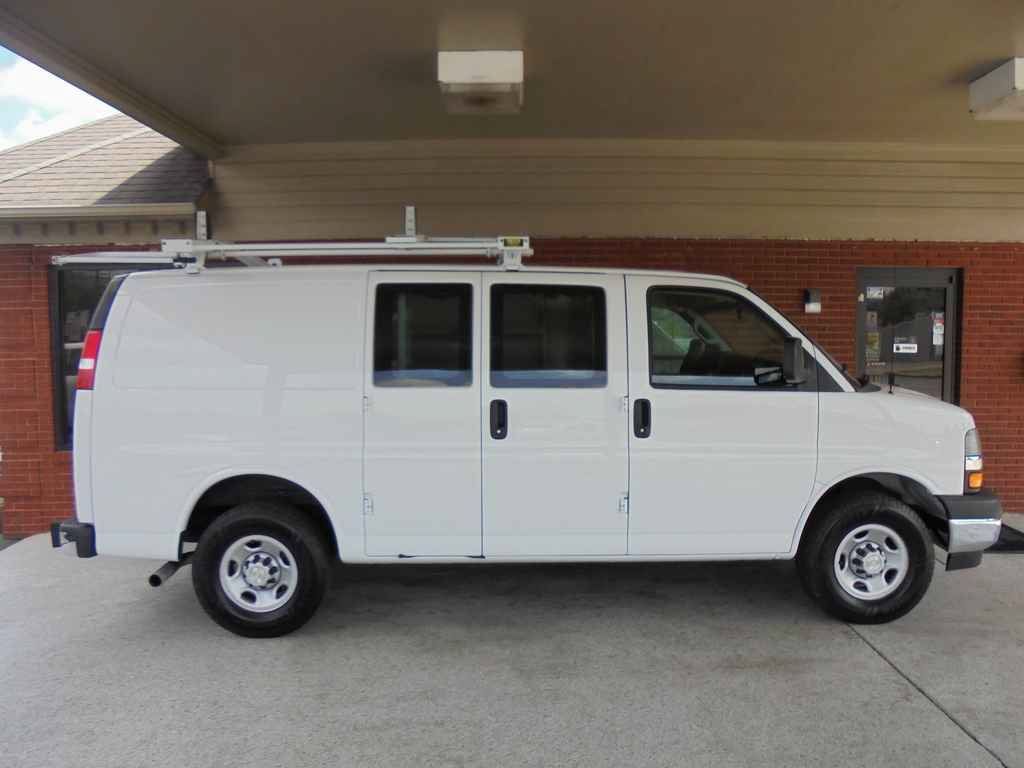 Used 2021 Chevrolet Express 2500 w/ Driver Convenience Package RWD image 2