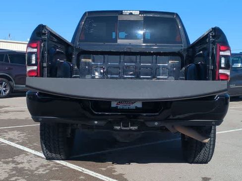 Used 2019 RAM 2500 Laramie w/ Black Appearance Package image 34
