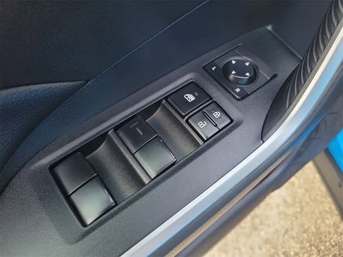 Used 2019 Toyota RAV4 LE image 19