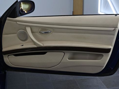 Used 2012 BMW 328i Convertible RWD image 21