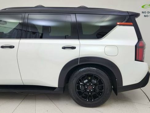 Used 2026 Nissan Armada PRO-4X w/ Captain's Chari Seat Package AWD/4WD image 10