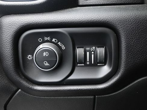 Used 2022 RAM 3500 Laramie AWD/4WD image 17
