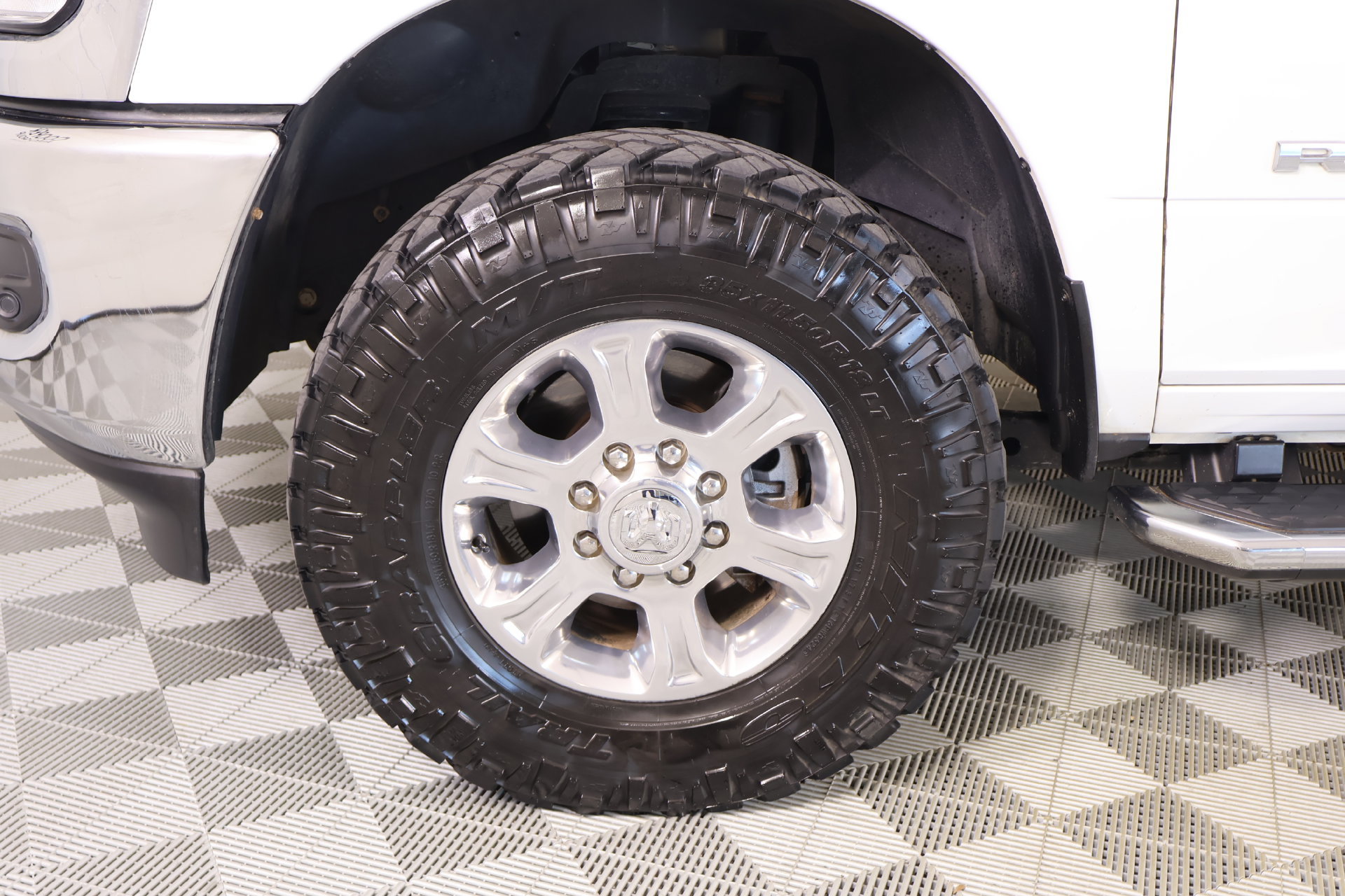 Used 2023 RAM 2500 Big Horn w/ Level 1 Equipment Group AWD/4WD image 17