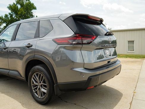 Used 2026 Nissan Rogue S FWD image 20