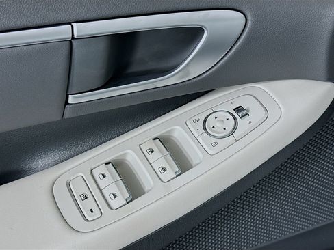 New 2026 Hyundai Sonata SEL FWD image 18
