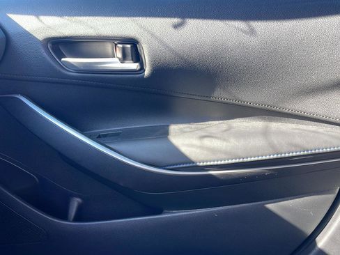 Used 2020 Toyota Corolla SE image 29