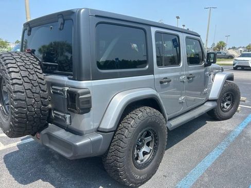 Used 2020 Jeep Wrangler Unlimited Sahara AWD/4WD image 7