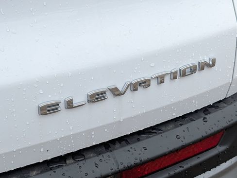 New 2026 GMC Acadia Elevation w/ Elevation Premium Package AWD/4WD image 16