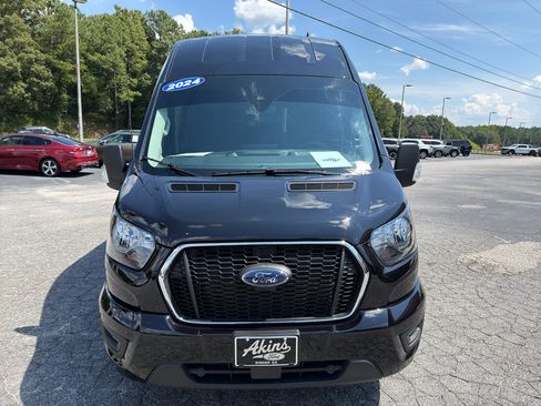 Used 2024 Ford Transit 350 XLT RWD image 17