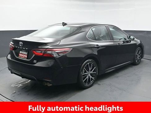 Certified 2024 Toyota Camry SE image 7