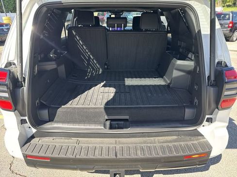Used 2025 Toyota 4Runner Limited AWD/4WD image 26