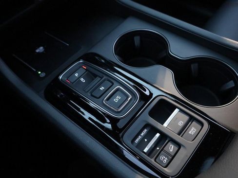 New 2025 Honda Pilot TrailSport image 18