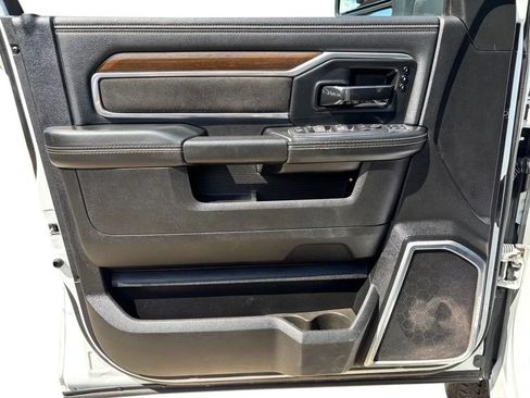 Used 2024 RAM 2500 Laramie AWD/4WD image 22