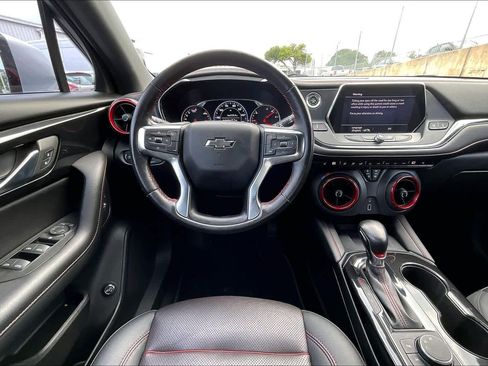 Used 2022 Chevrolet Blazer RS w/ Driver Confidence II Package FWD image 6