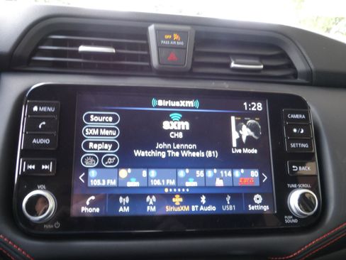 New 2025 Nissan Versa SR w/ Trunk Package image 24