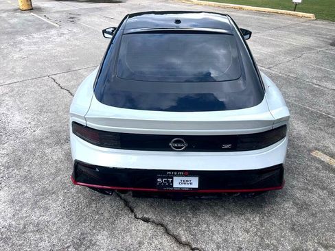 Used 2024 Nissan Z NISMO w/ Floor Mat Package image 7