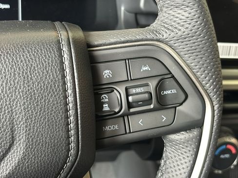 New 2026 Toyota Tacoma TRD Off-Road w/ TRD Off Road Upgrade Package AWD/4WD image 17