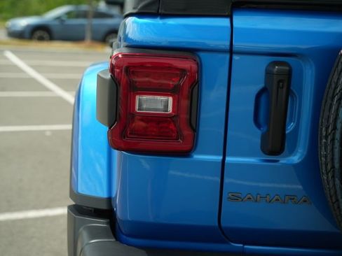 New 2026 Jeep Wrangler Unlimited Sahara AWD/4WD image 40