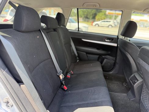 Used 2013 Subaru Outback 2.5i Premium AWD/4WD image 22