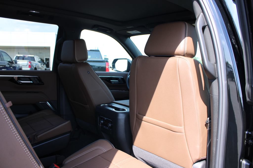 New 2026 Chevrolet Tahoe High Country AWD/4WD image 38