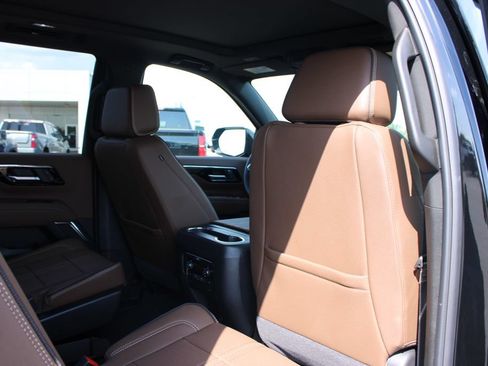 New 2026 Chevrolet Tahoe High Country AWD/4WD image 38