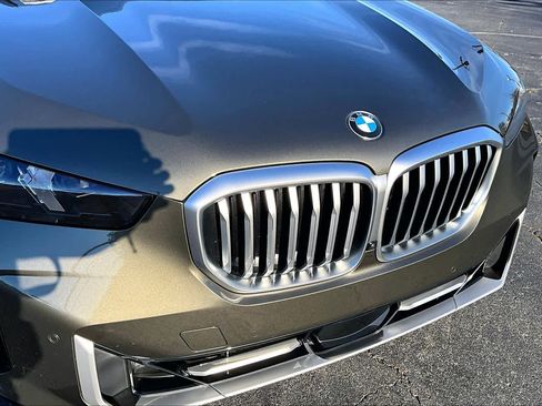 Used 2024 BMW X5 xDrive40i w/ Parking Assistance Package image 31