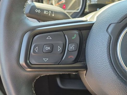 Used 2025 Jeep Wrangler Unlimited Sport AWD/4WD image 21