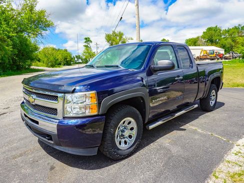 Used 2011 Chevrolet Silverado 1500 LT AWD/4WD image 7